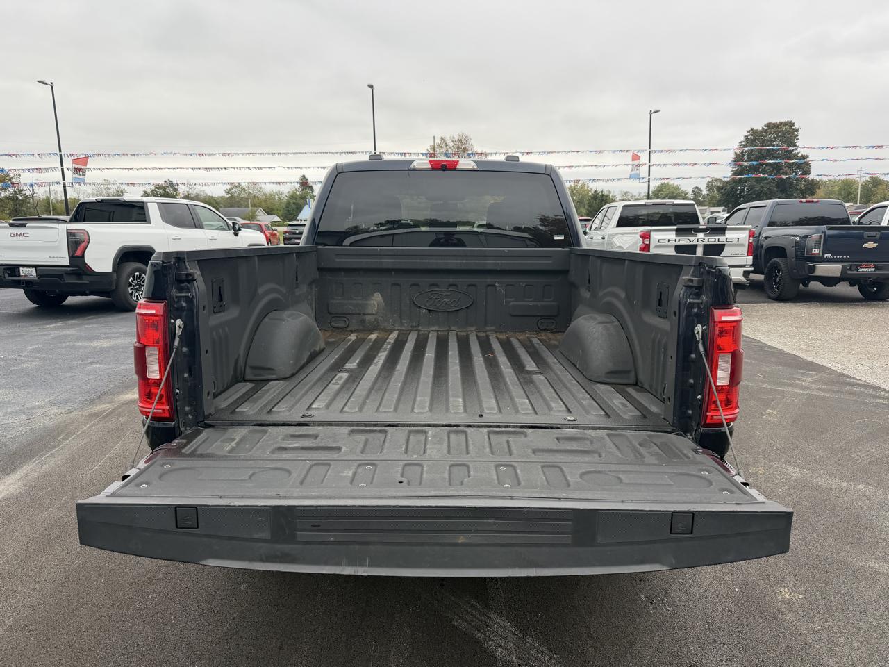 Ford F-150 4WD SuperCrew 150" XLT 2022