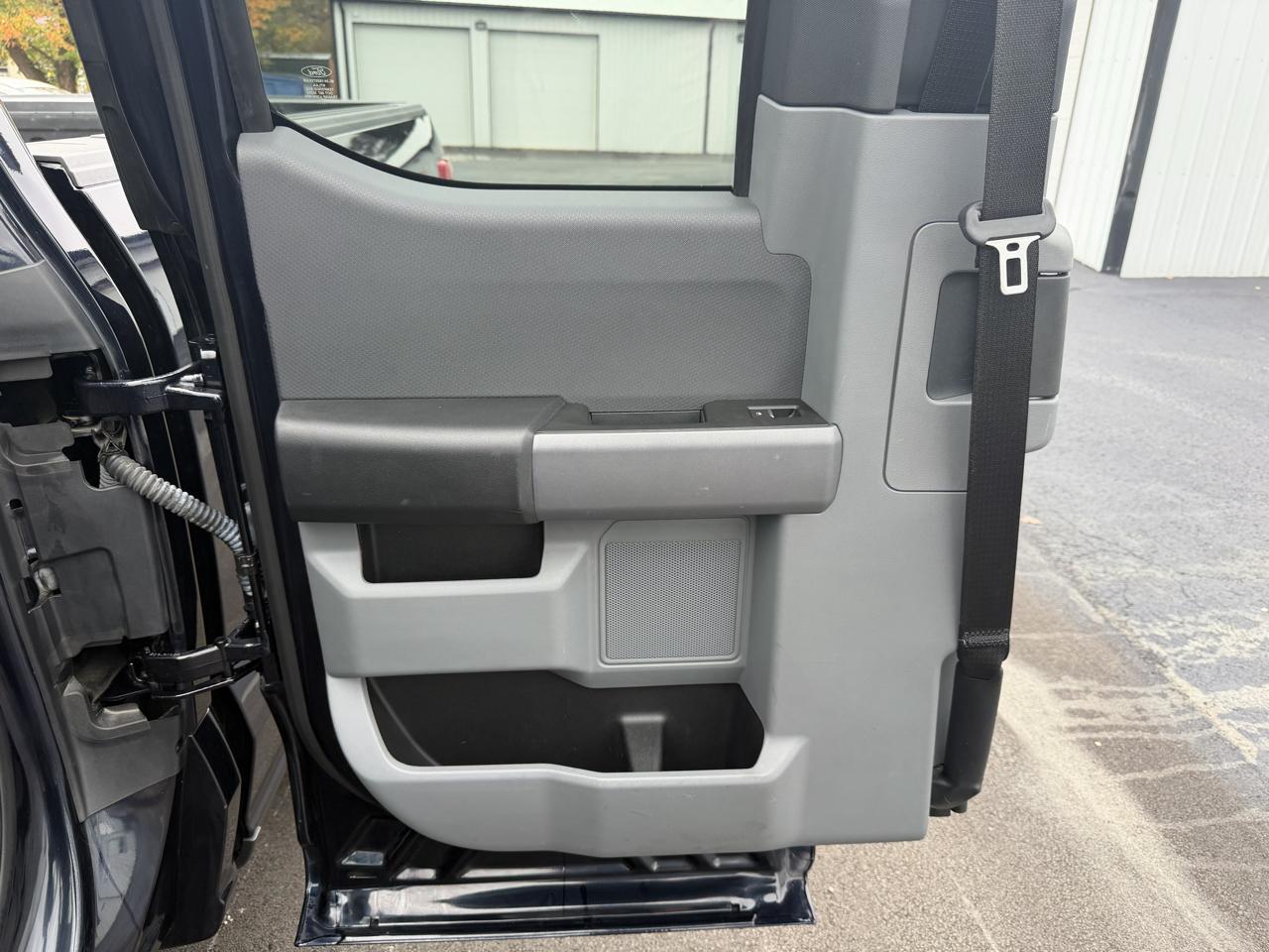Ford F-150 4WD SuperCrew 150" XLT 2022