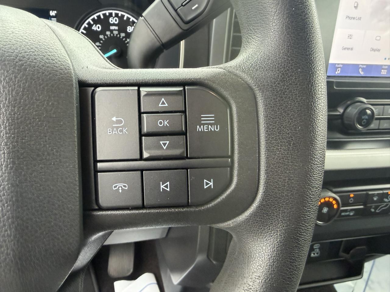 Ford F-150 4WD SuperCrew 150" XLT 2022