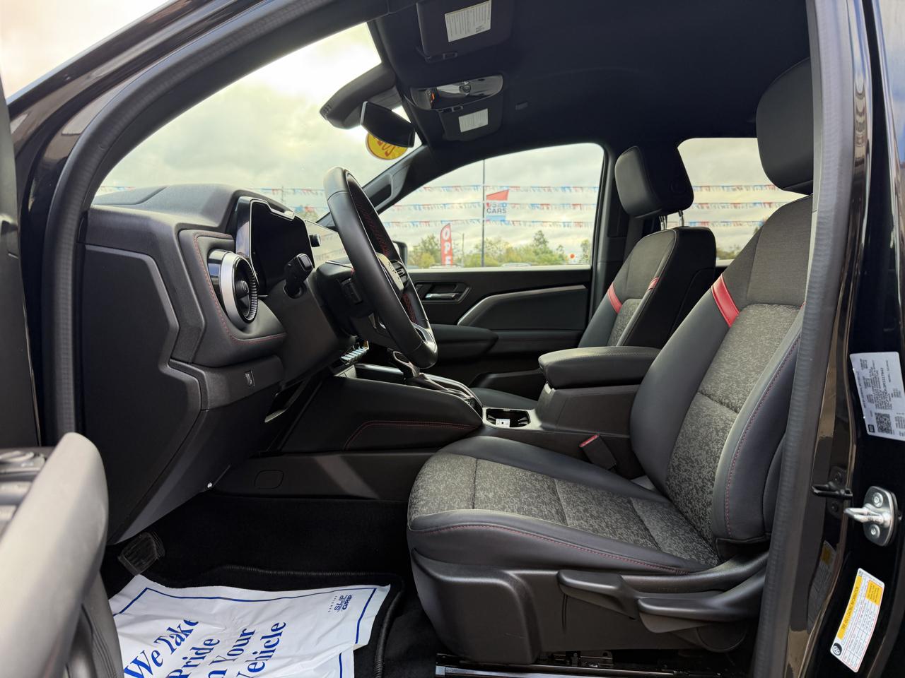 Chevrolet Colorado 4WD Crew Cab Z71 2024