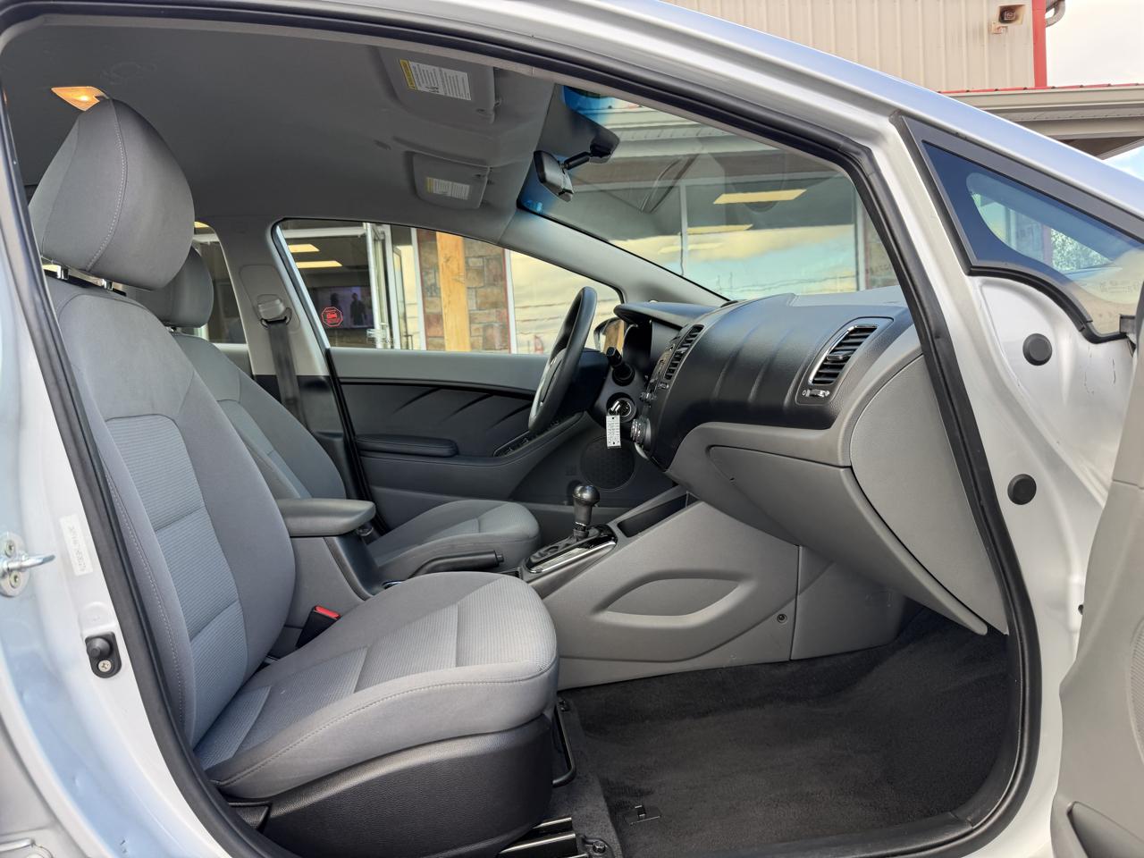 Kia Forte LX Auto 2017