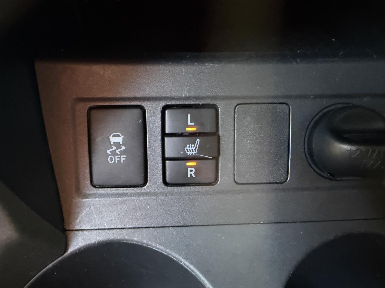 Toyota RAV4 4WD 4dr 4-cyl 4-Spd AT Ltd (Natl) 2009