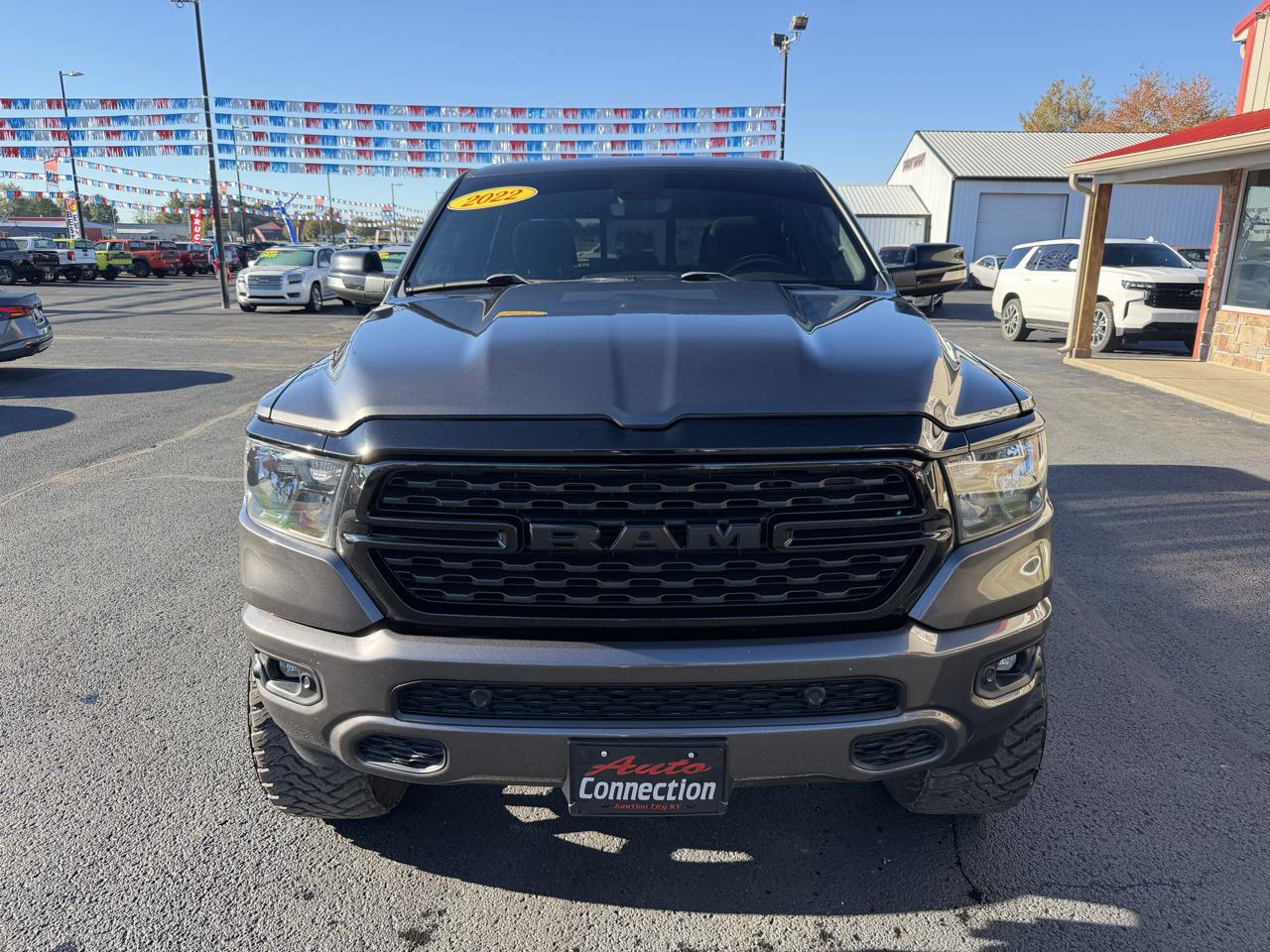 RAM 1500 Big Horn 4x4 Crew Cab 5'7" Box 2022