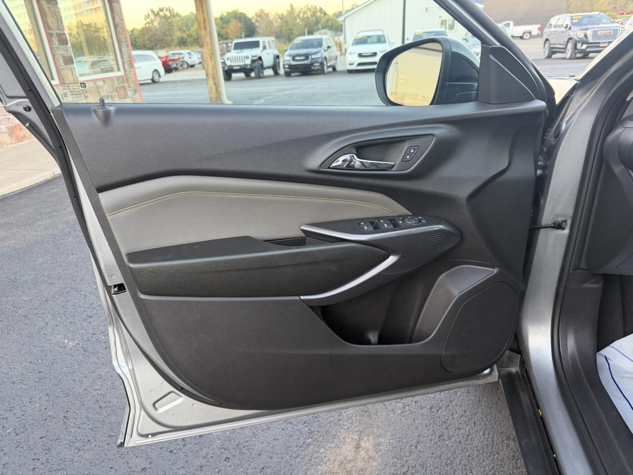 Chevrolet Trax FWD 4dr ACTIV 2025