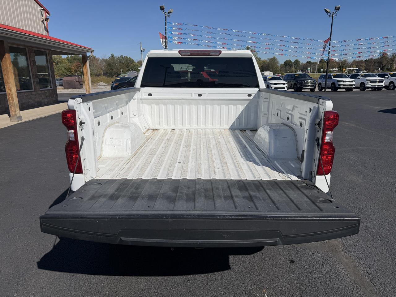 Chevrolet Silverado 1500 4WD Crew Cab 157" LT 2023