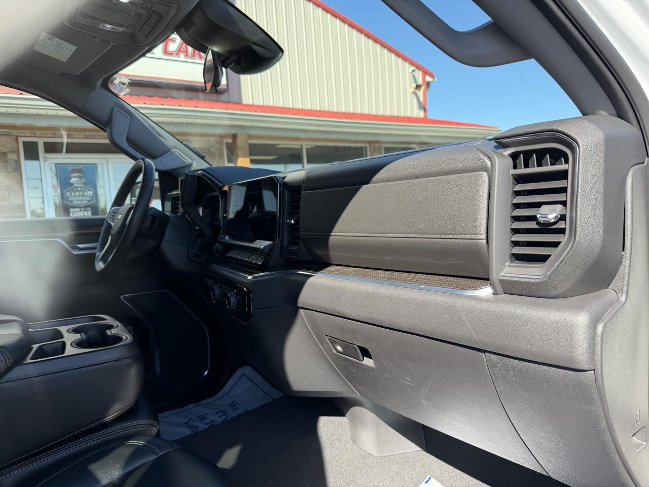 Chevrolet Silverado 1500 4WD Crew Cab 157" LT 2023