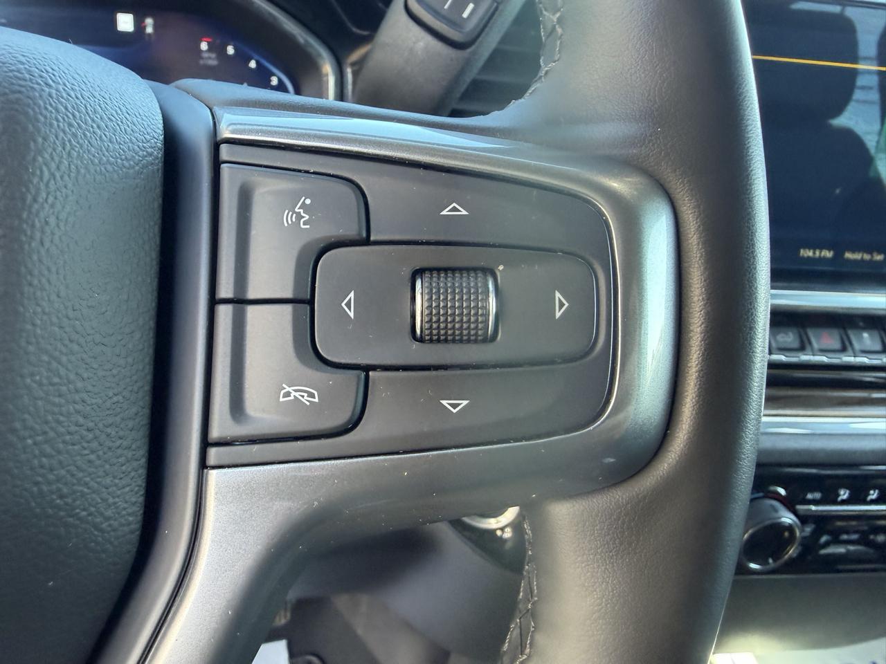 Chevrolet Silverado 1500 4WD Crew Cab 157" LT 2023