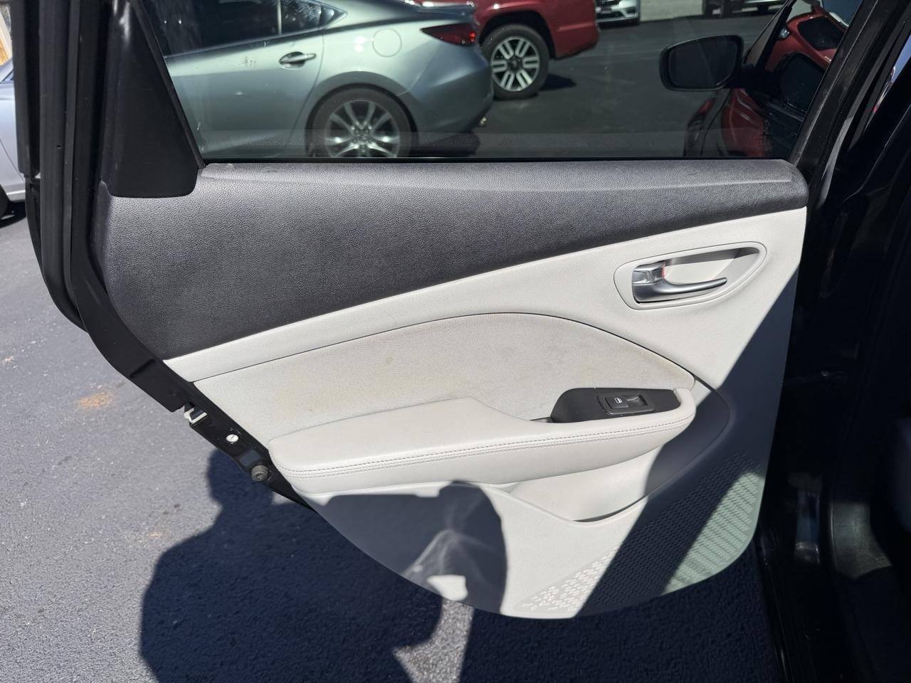 Dodge Dart 4dr Sdn SXT 2013