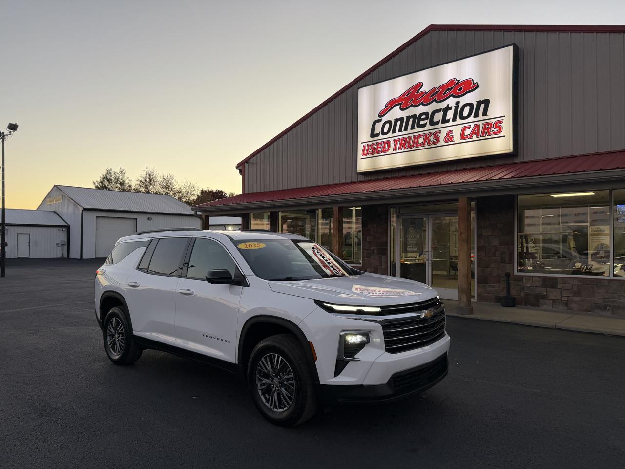 2025 Chevrolet Traverse AWD 4dr LT w/2LT