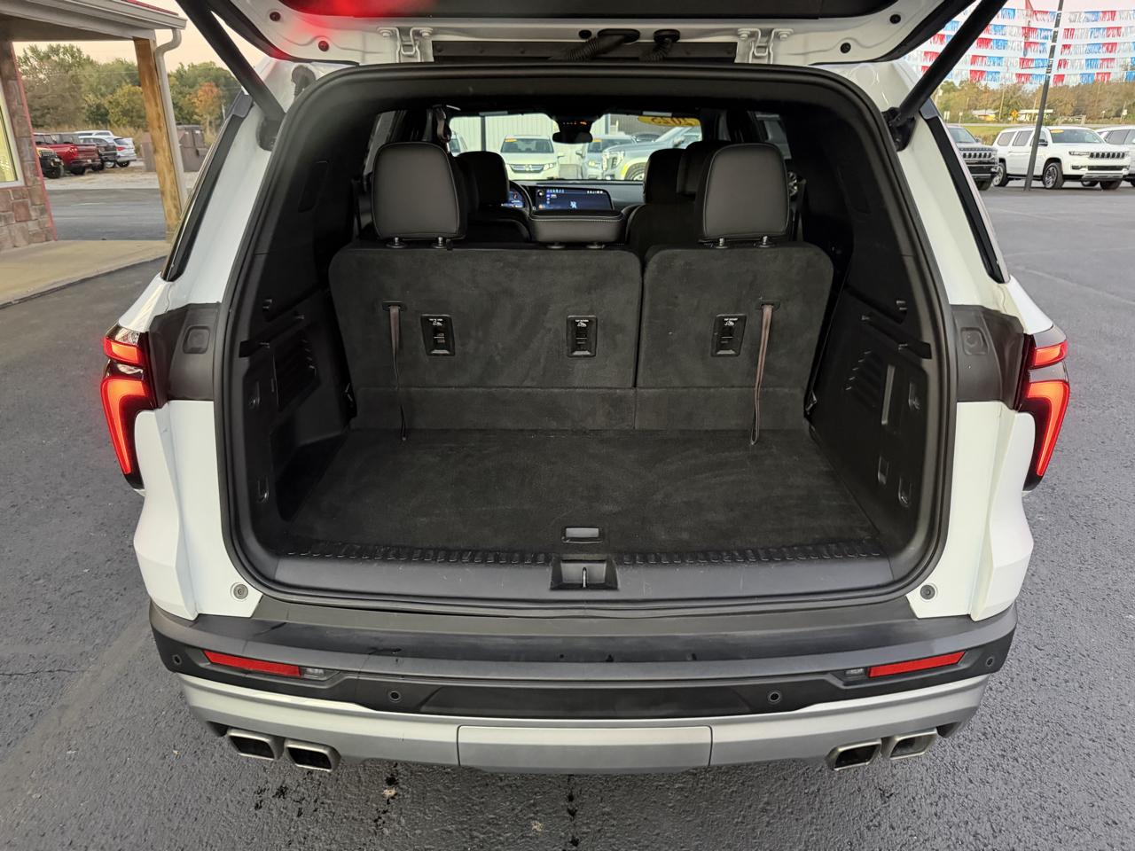 Chevrolet Traverse AWD 4dr LT w/2LT 2025