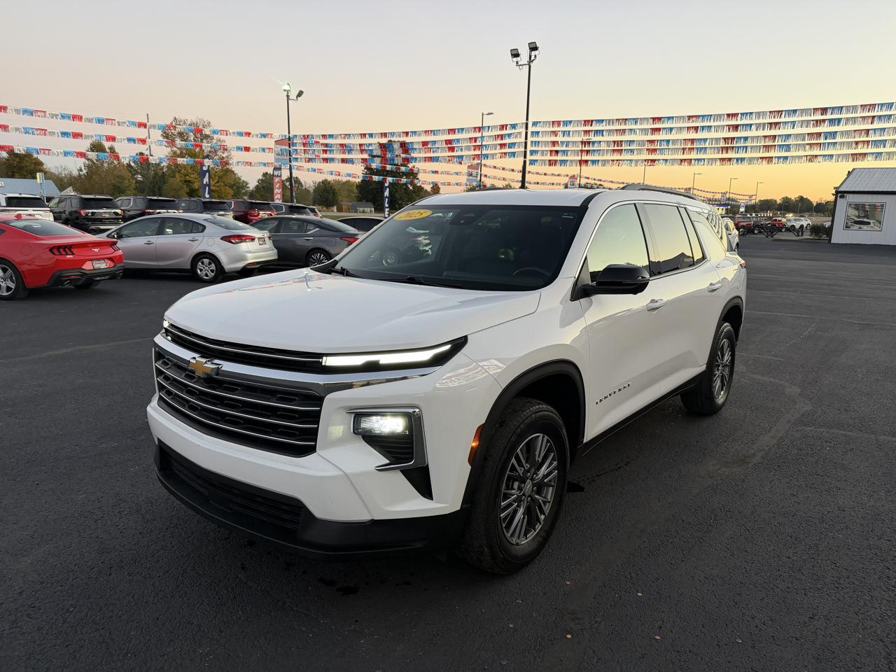 Chevrolet Traverse AWD 4dr LT w/2LT 2025
