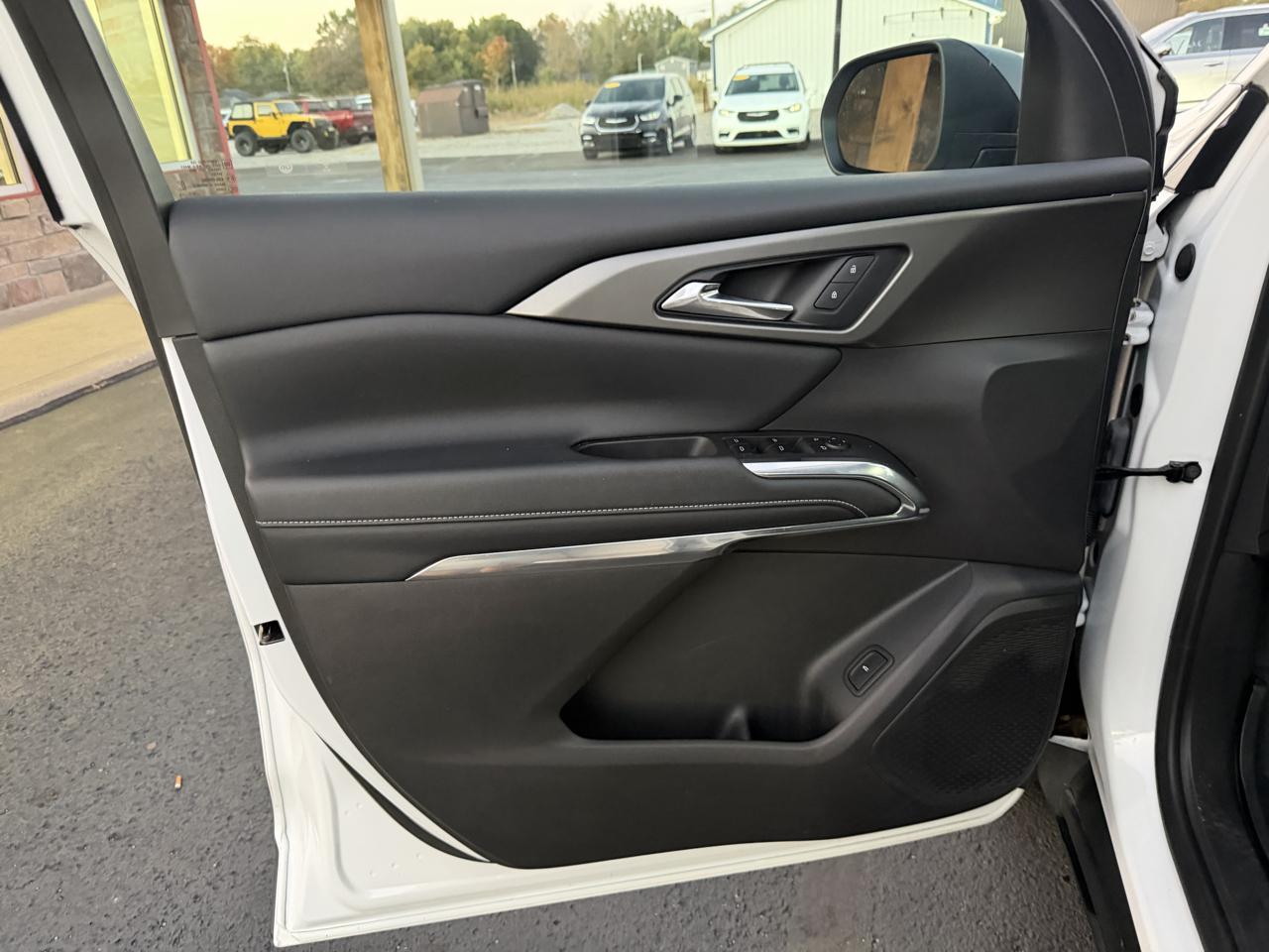 Chevrolet Traverse AWD 4dr LT w/2LT 2025
