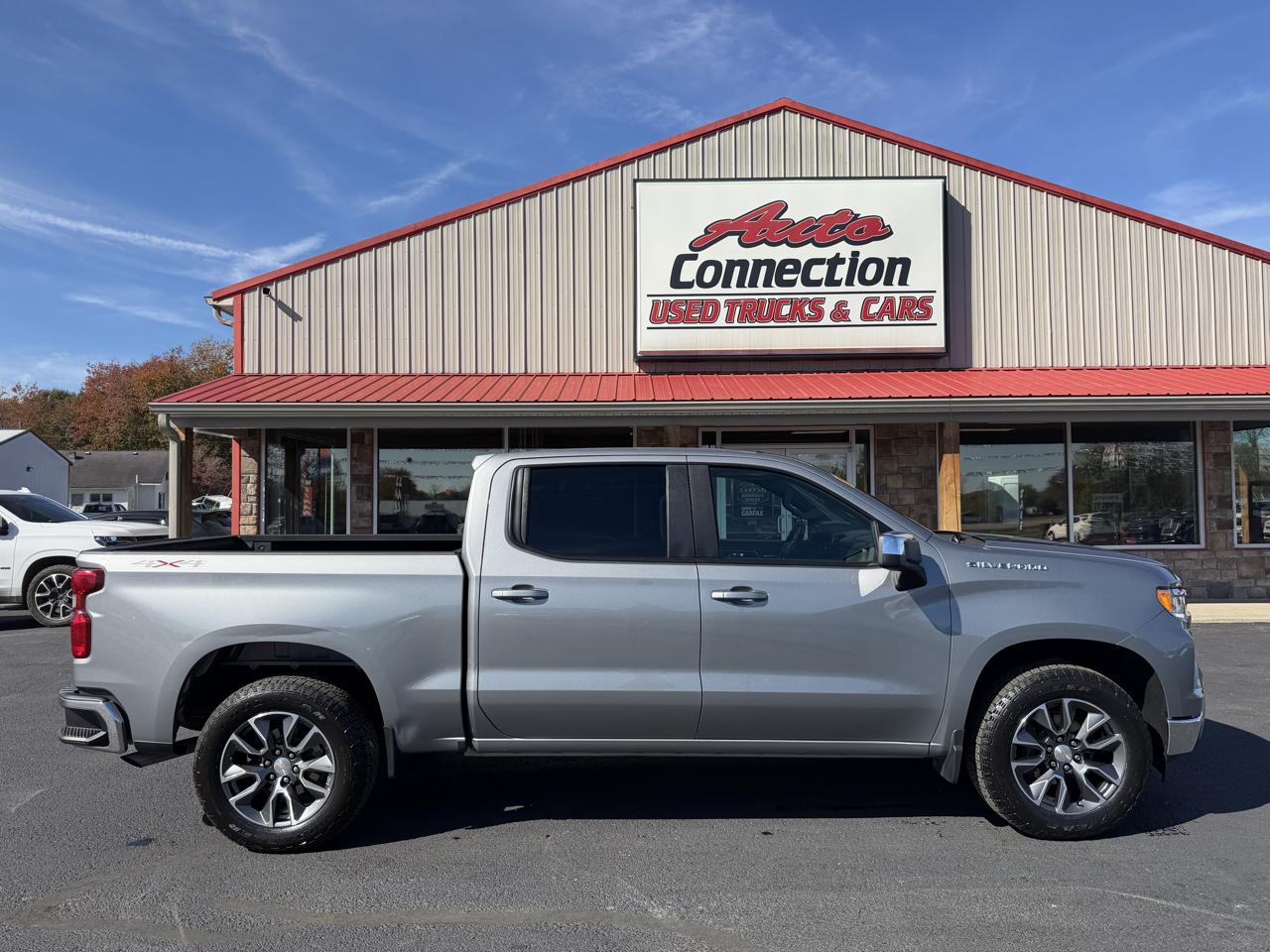 Chevrolet Silverado 1500 4WD Crew Cab 147" LT w/2FL 2023