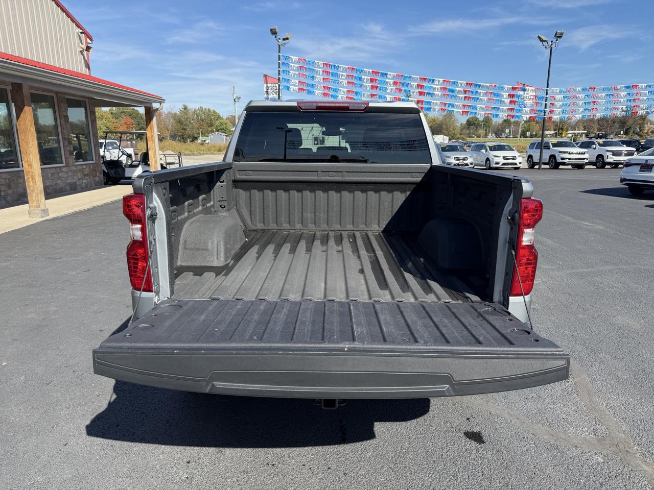 Chevrolet Silverado 1500 4WD Crew Cab 147" LT w/2FL 2023