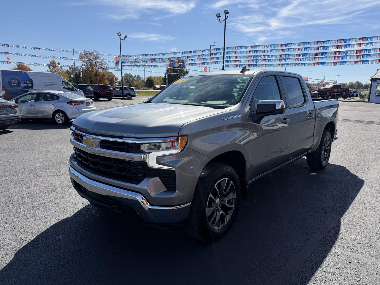 Chevrolet Silverado 1500 4WD Crew Cab 147" LT w/2FL 2023