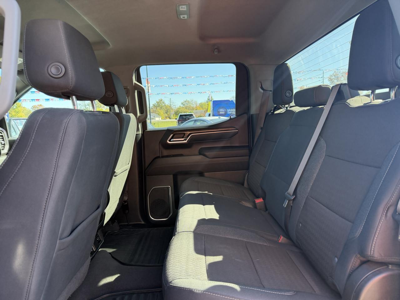 Chevrolet Silverado 1500 4WD Crew Cab 147" LT w/2FL 2023