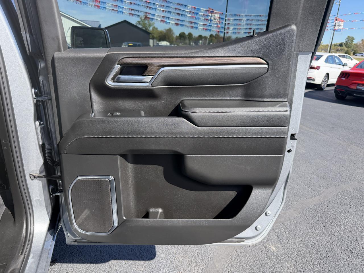 Chevrolet Silverado 1500 4WD Crew Cab 147" LT w/2FL 2023