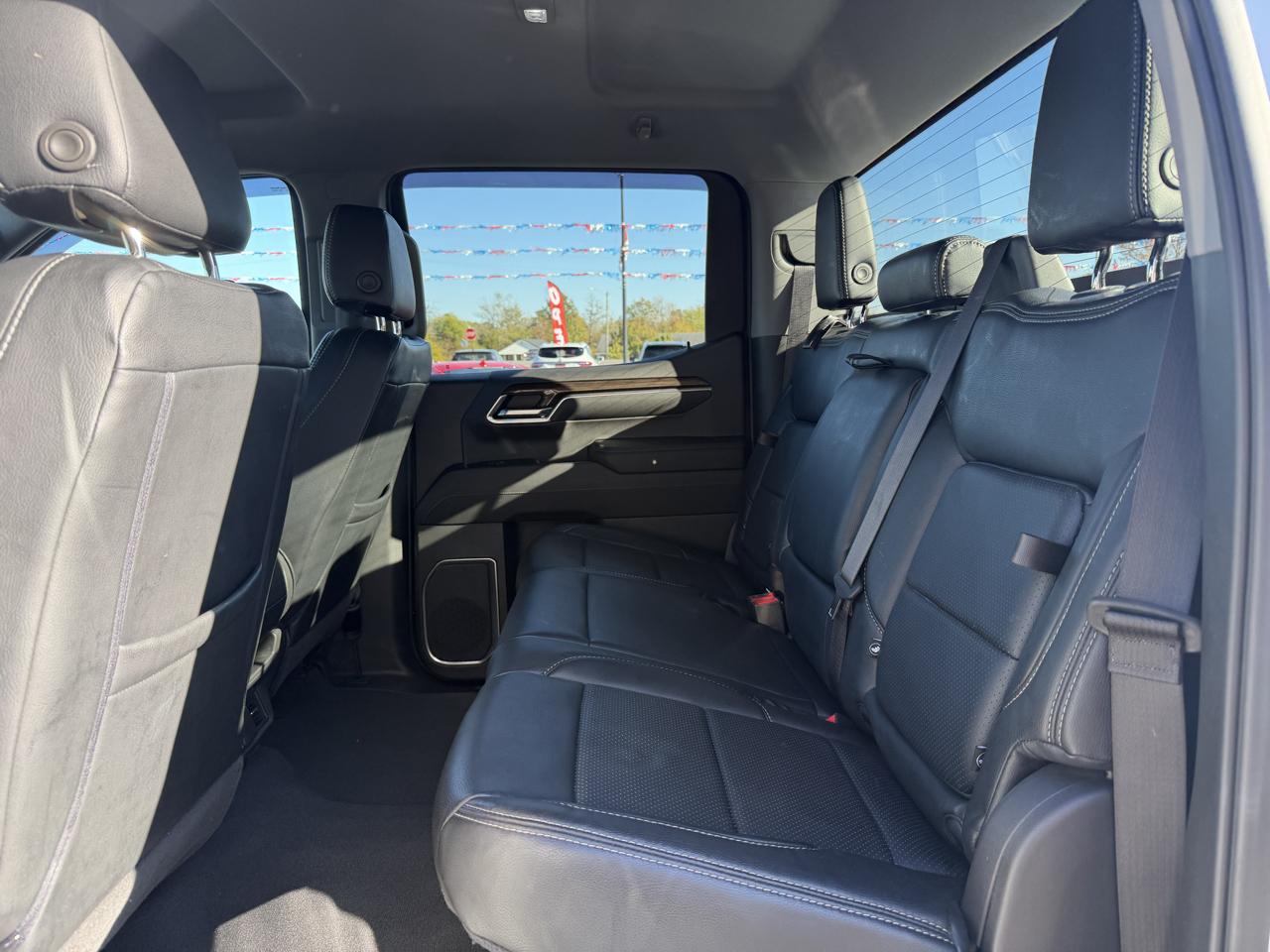 Chevrolet Silverado 1500 4WD Crew Cab 157" LT 2023