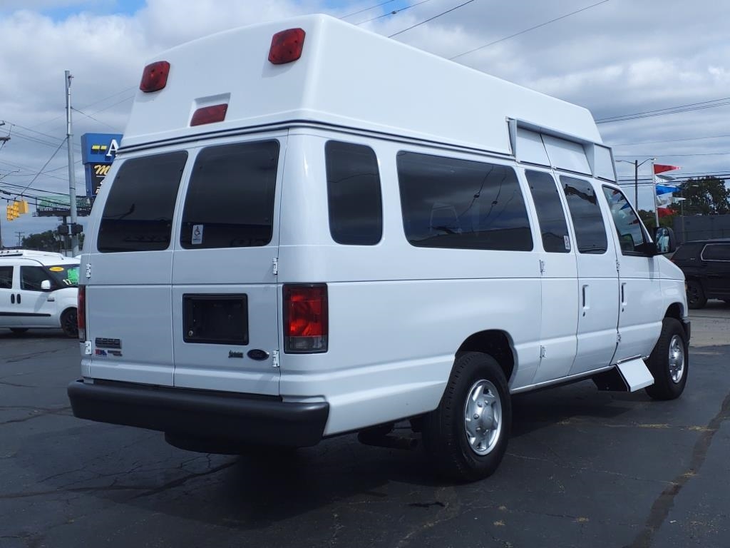 Ford Econoline Cargo Van  2014
