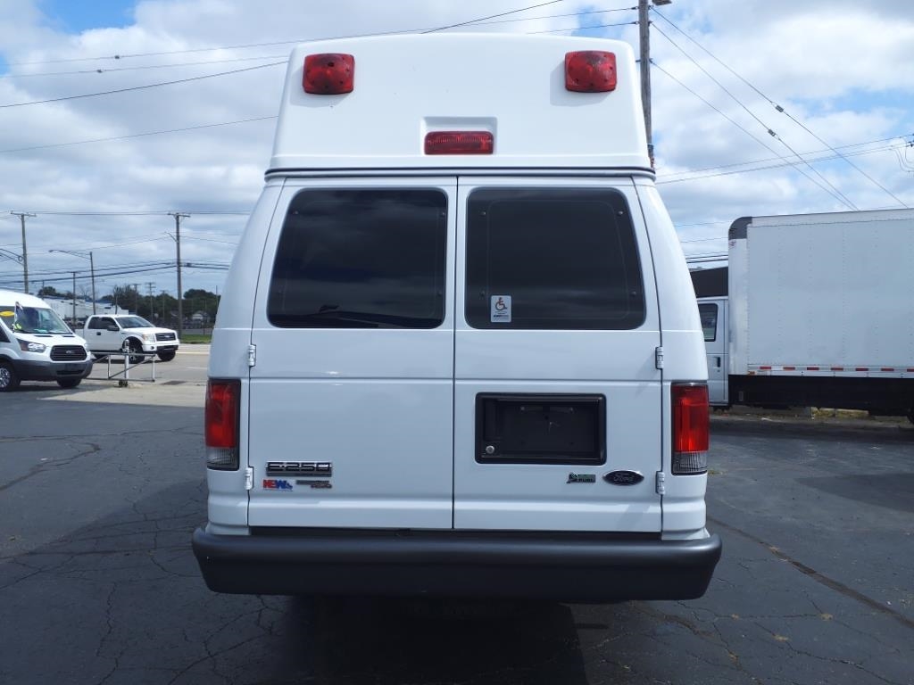 Ford Econoline Cargo Van  2014