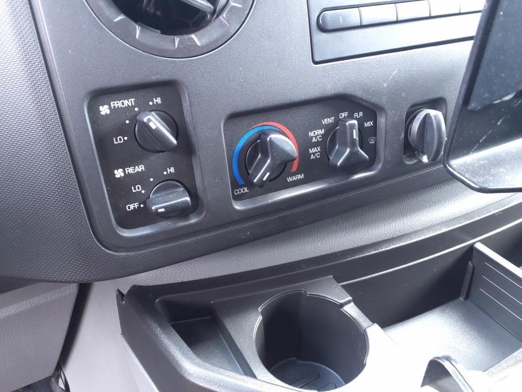 Ford Econoline Cargo Van  2014