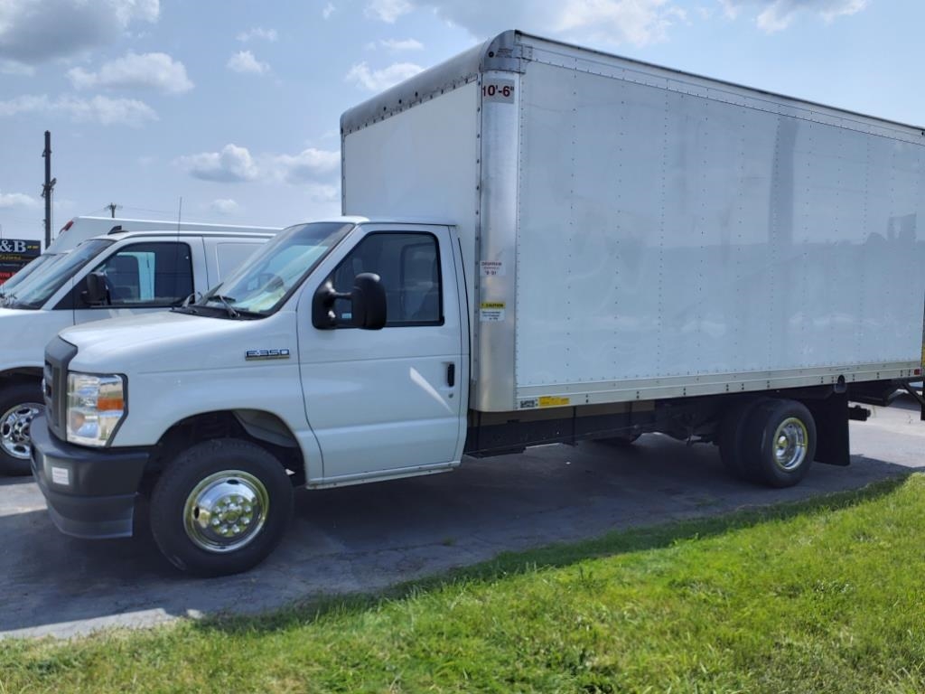 Ford E-Series Cutaway  2022