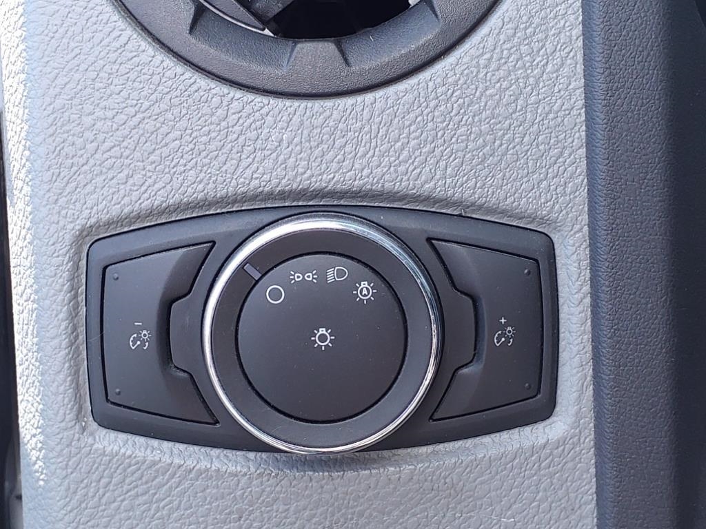 Ford E-Series Cutaway  2022