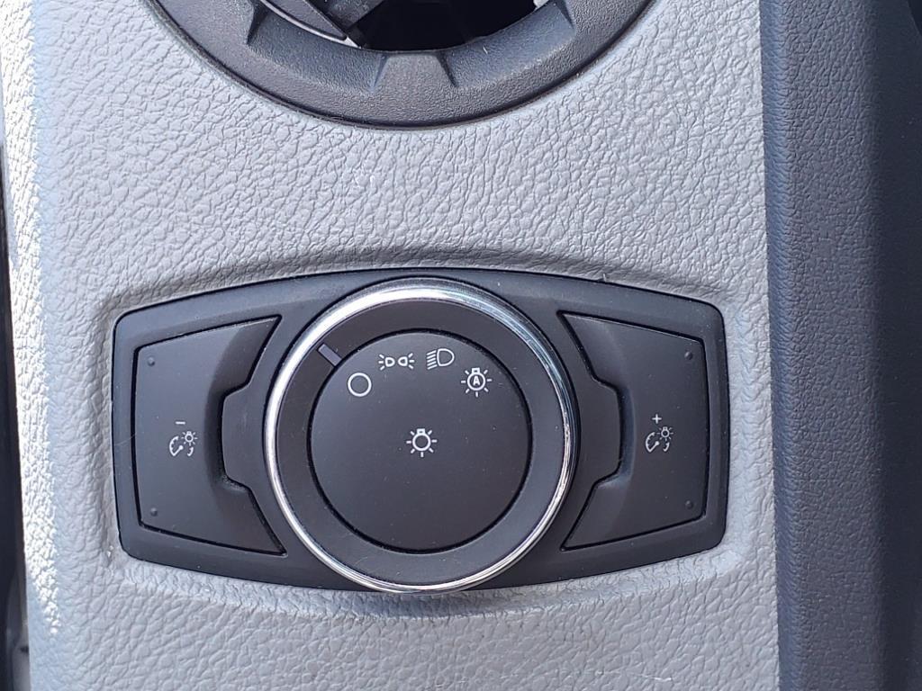 Ford E-Series Cutaway  2022