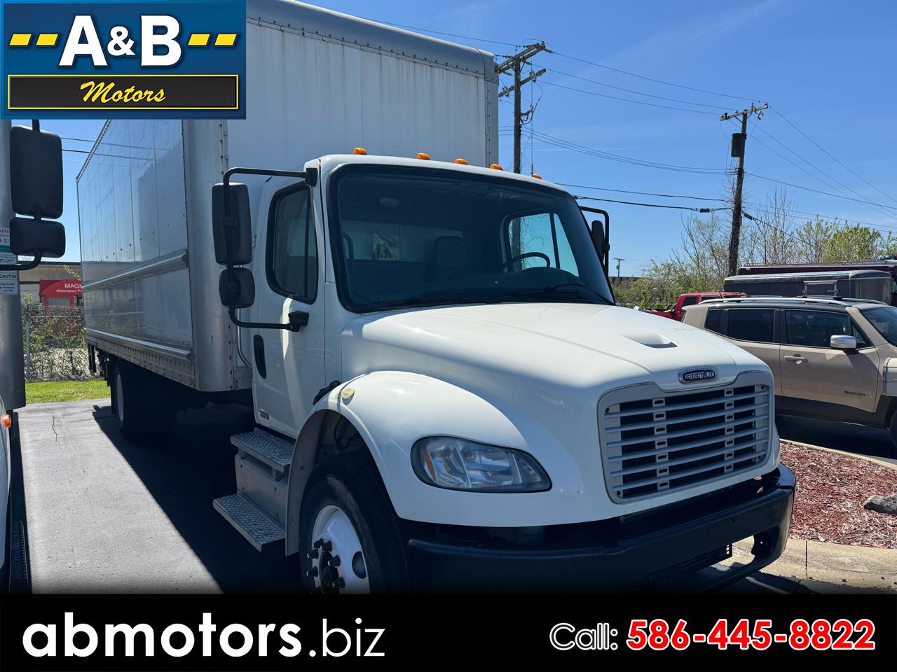 2012 Freightliner M2-106 26 ft