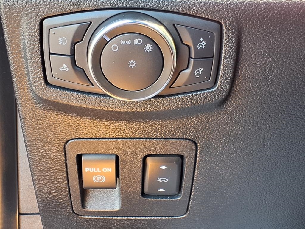 Ford F-150  2020 Ford F-150  2020