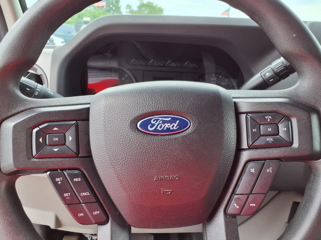 Ford E-Series Cutaway  2023