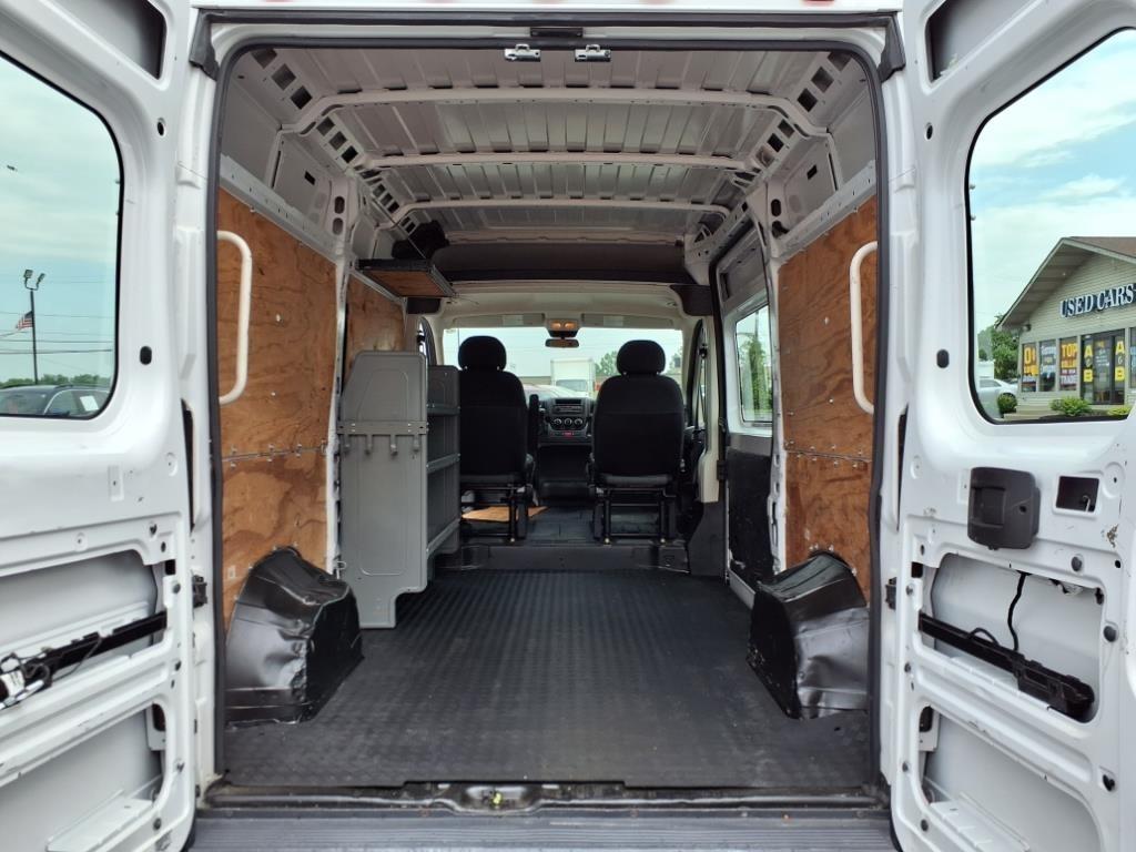 Ram Cargo Van photo 6