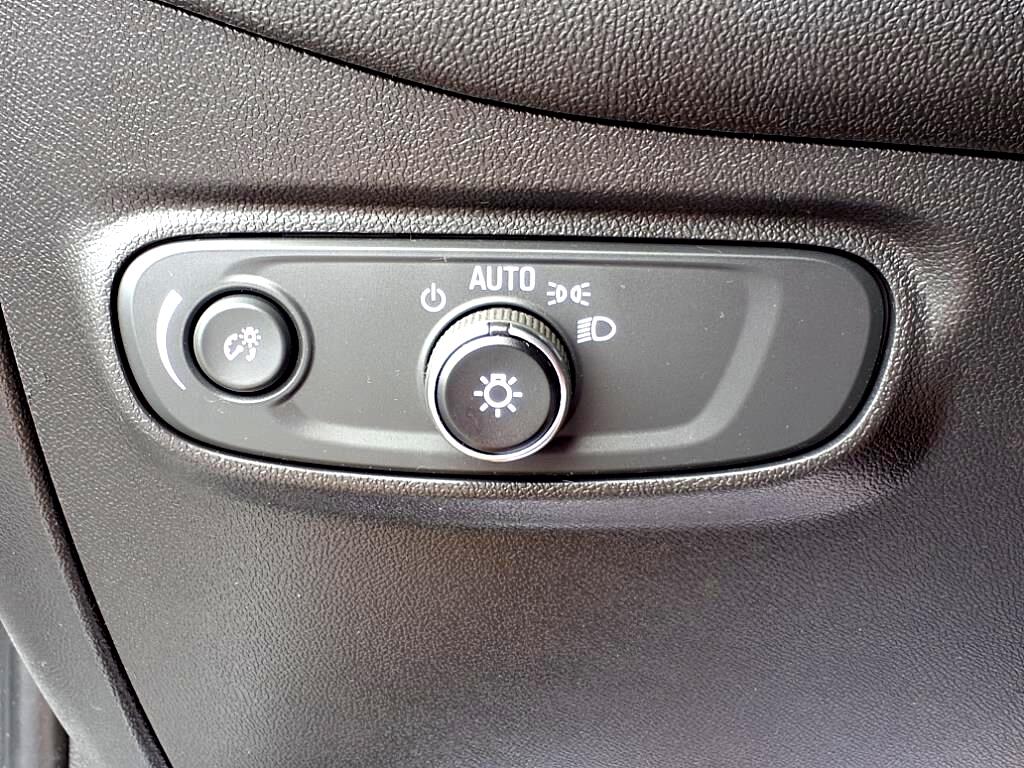 Chevrolet Equinox  2021