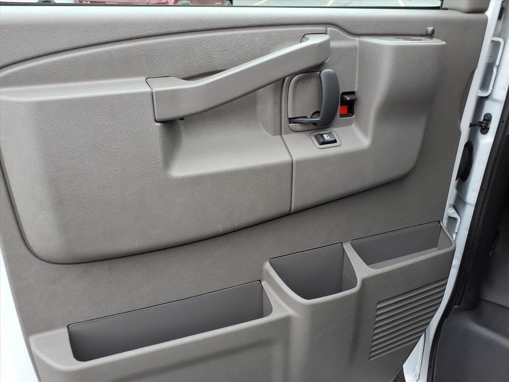 Chevrolet Express Cargo Van  2023