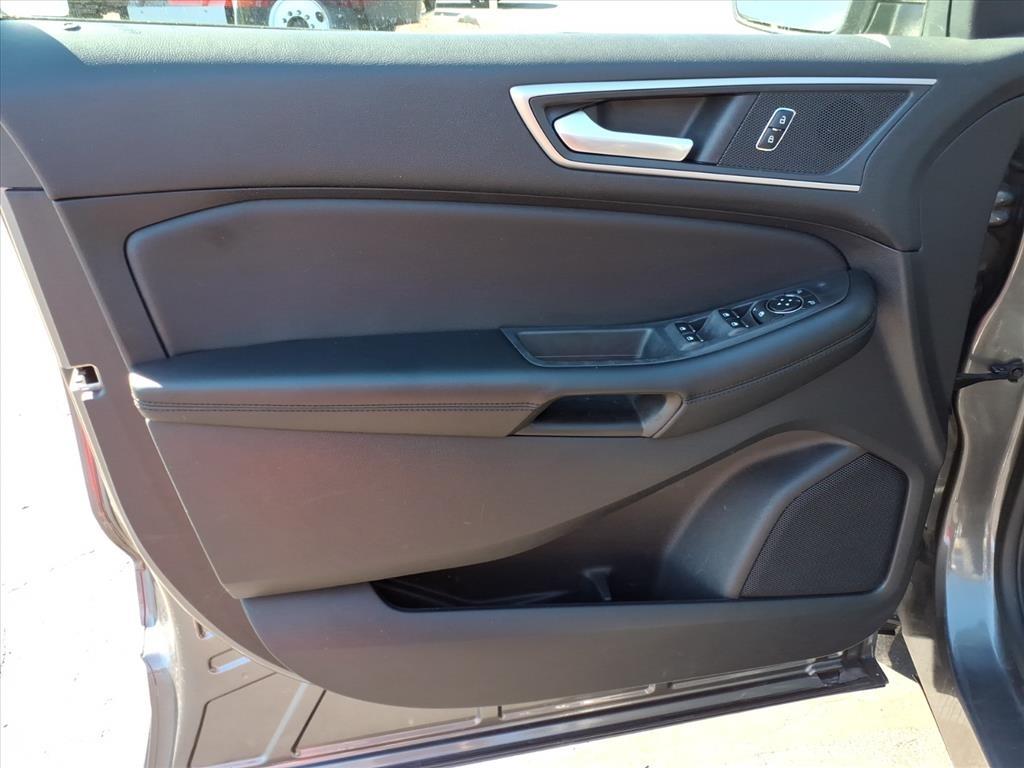 Ford Edge photo 13