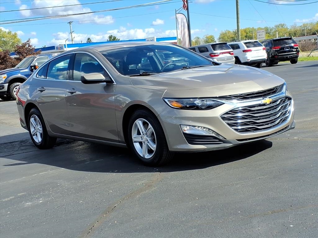 Chevrolet Malibu  2024 Chevrolet Malibu  2024