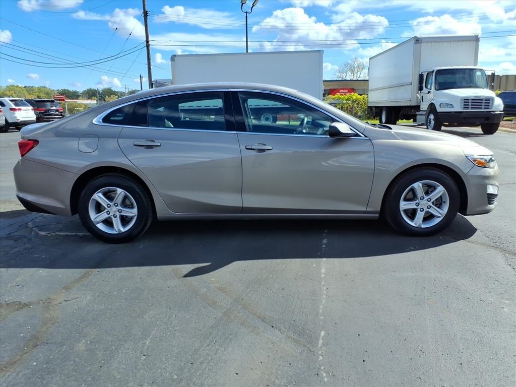 Chevrolet Malibu  2024