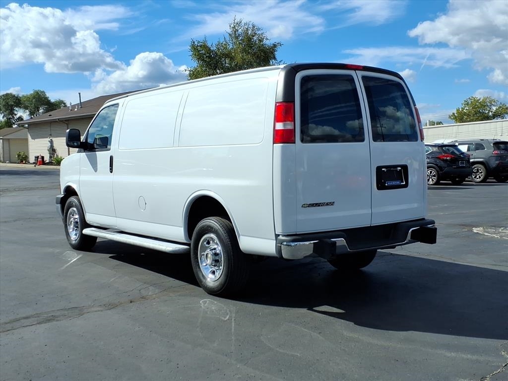Chevrolet Express Cargo Van  2023