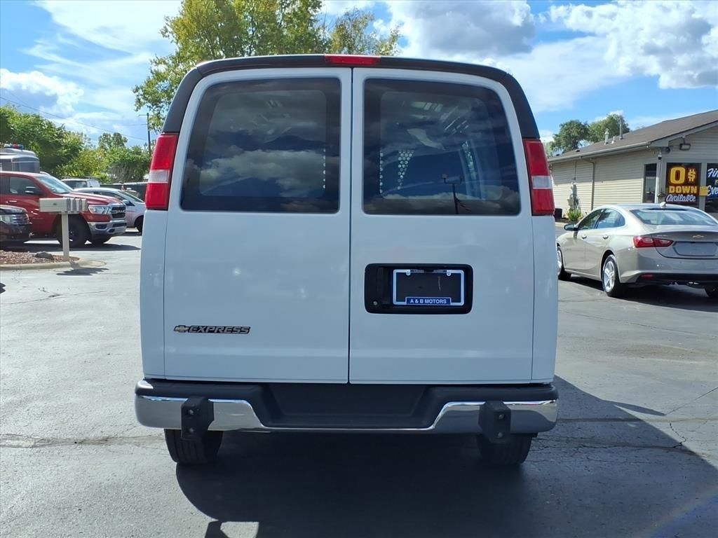 Chevrolet Express Cargo Van  2023