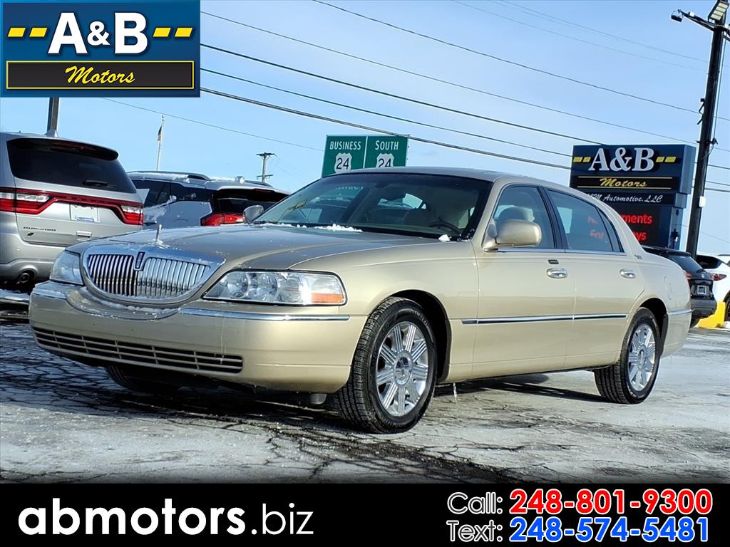 Lincoln Town Car  2005