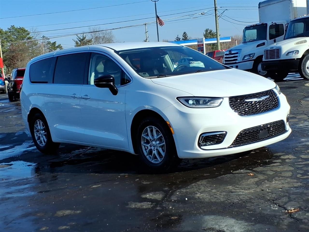 Chrysler Pacifica  2024