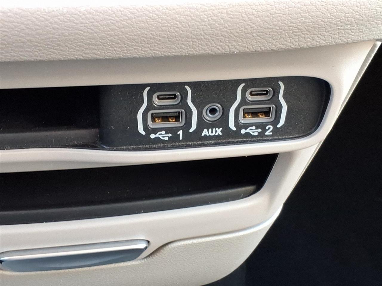 Chrysler Pacifica  2024