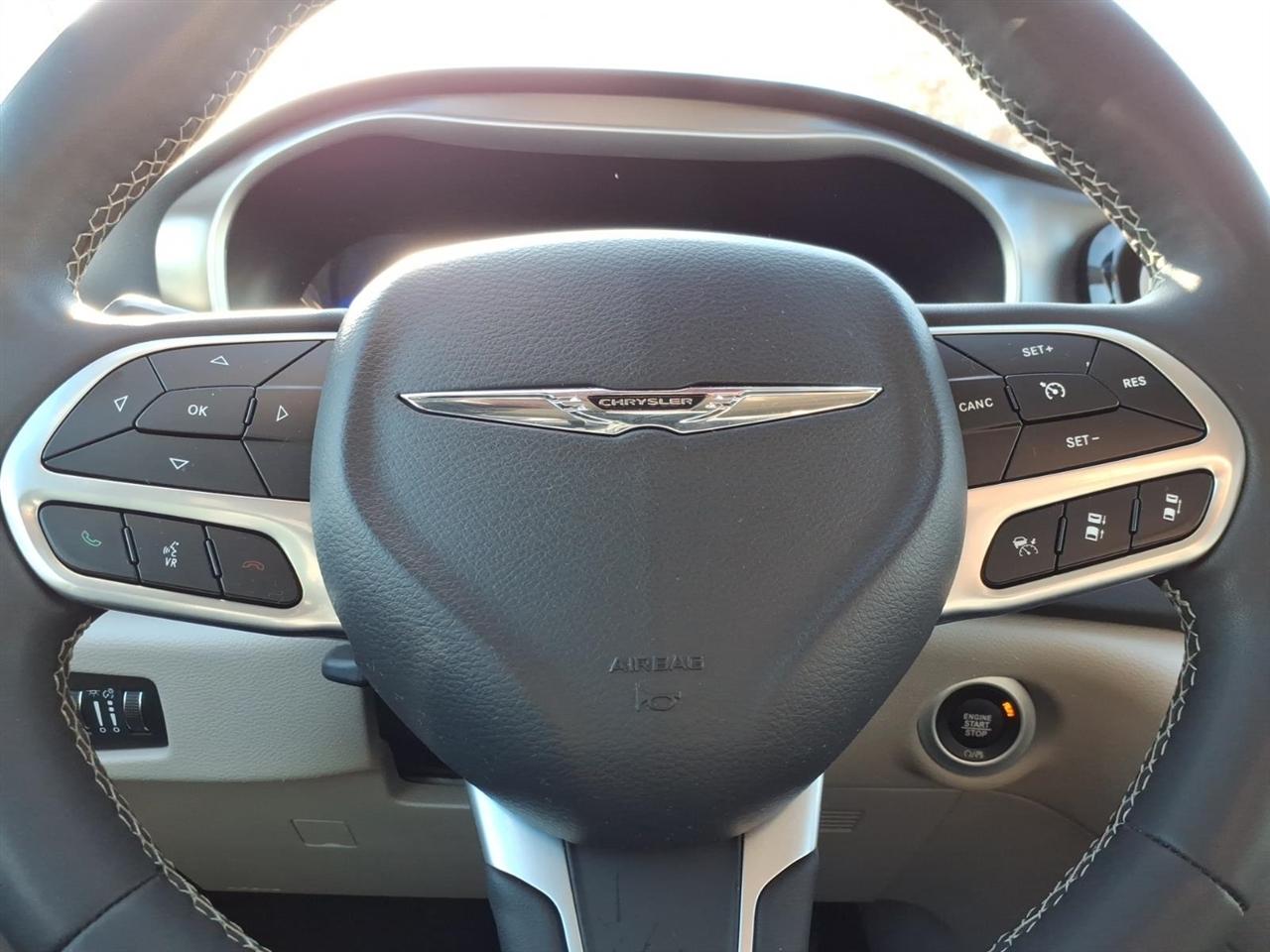 Chrysler Pacifica  2024