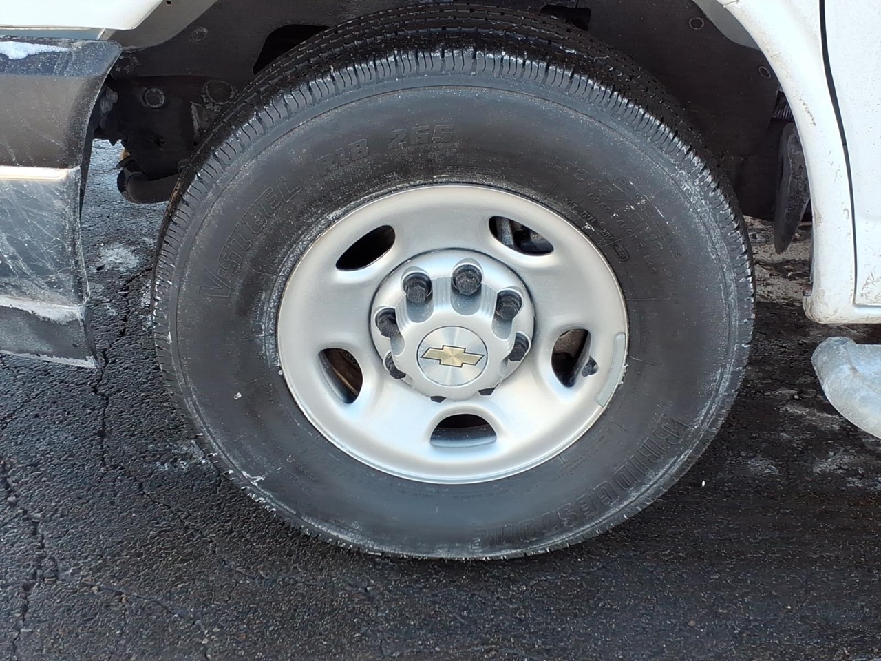 Chevrolet Express Cargo Van  2024