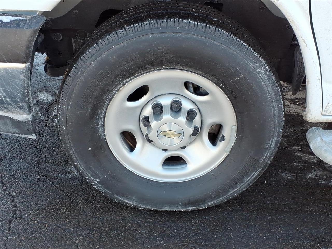 Chevrolet Express Cargo Van  2024