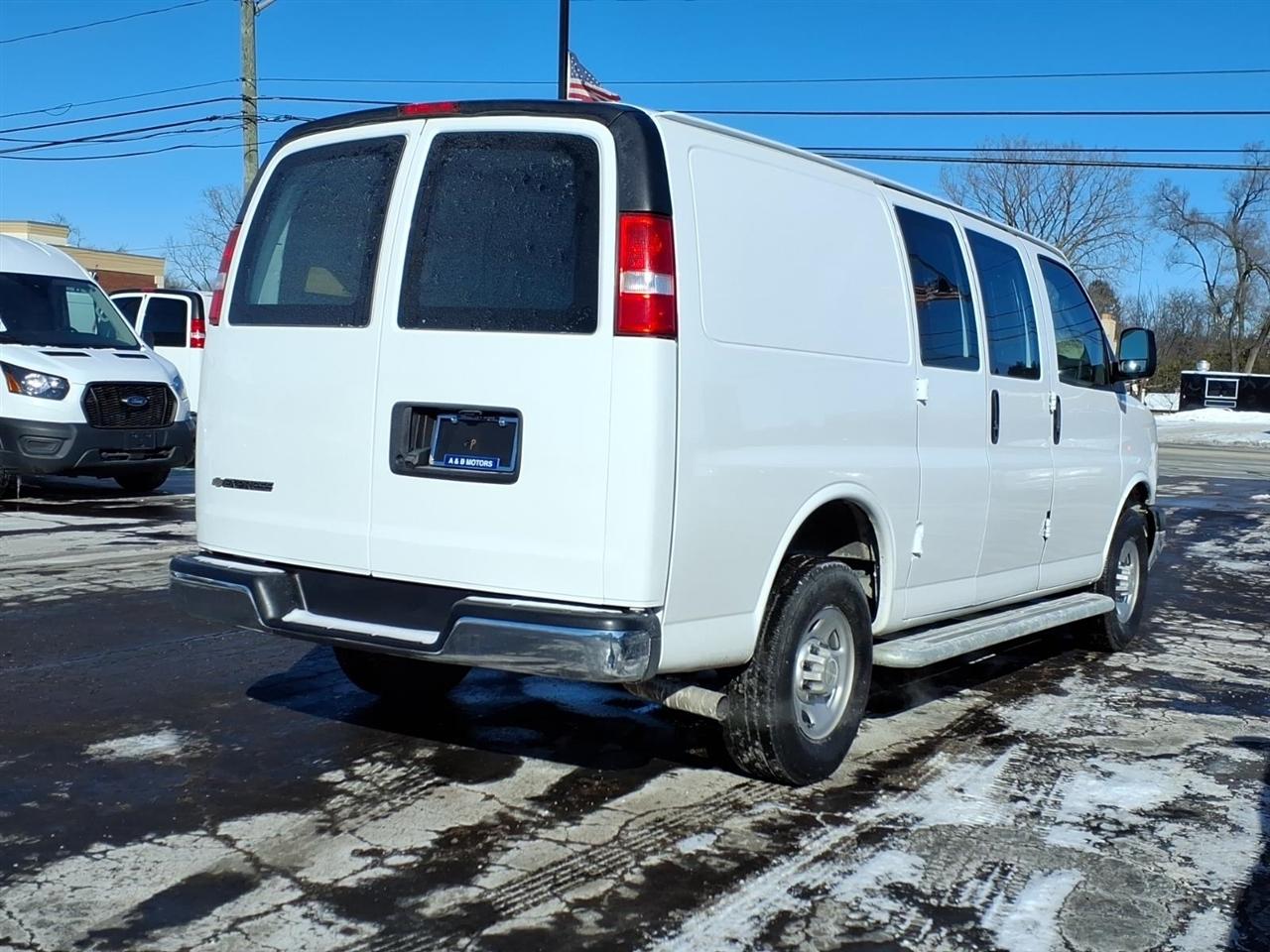 Chevrolet Express Cargo Van  2024