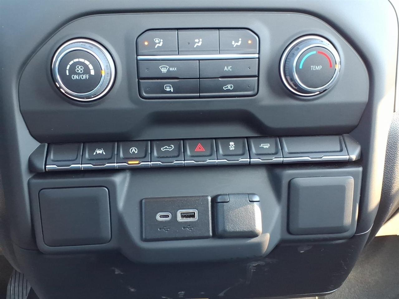 Chevrolet Silverado 1500  2024