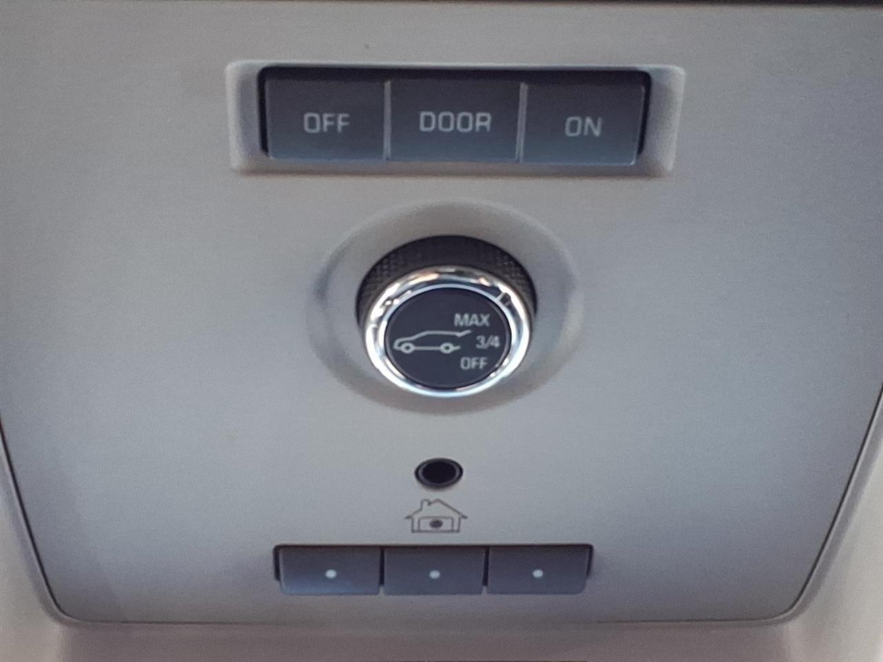 Chevrolet Tahoe  2018