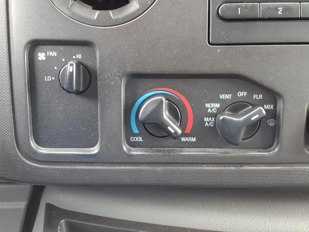 Ford Econoline Commercial Cutaway  2016