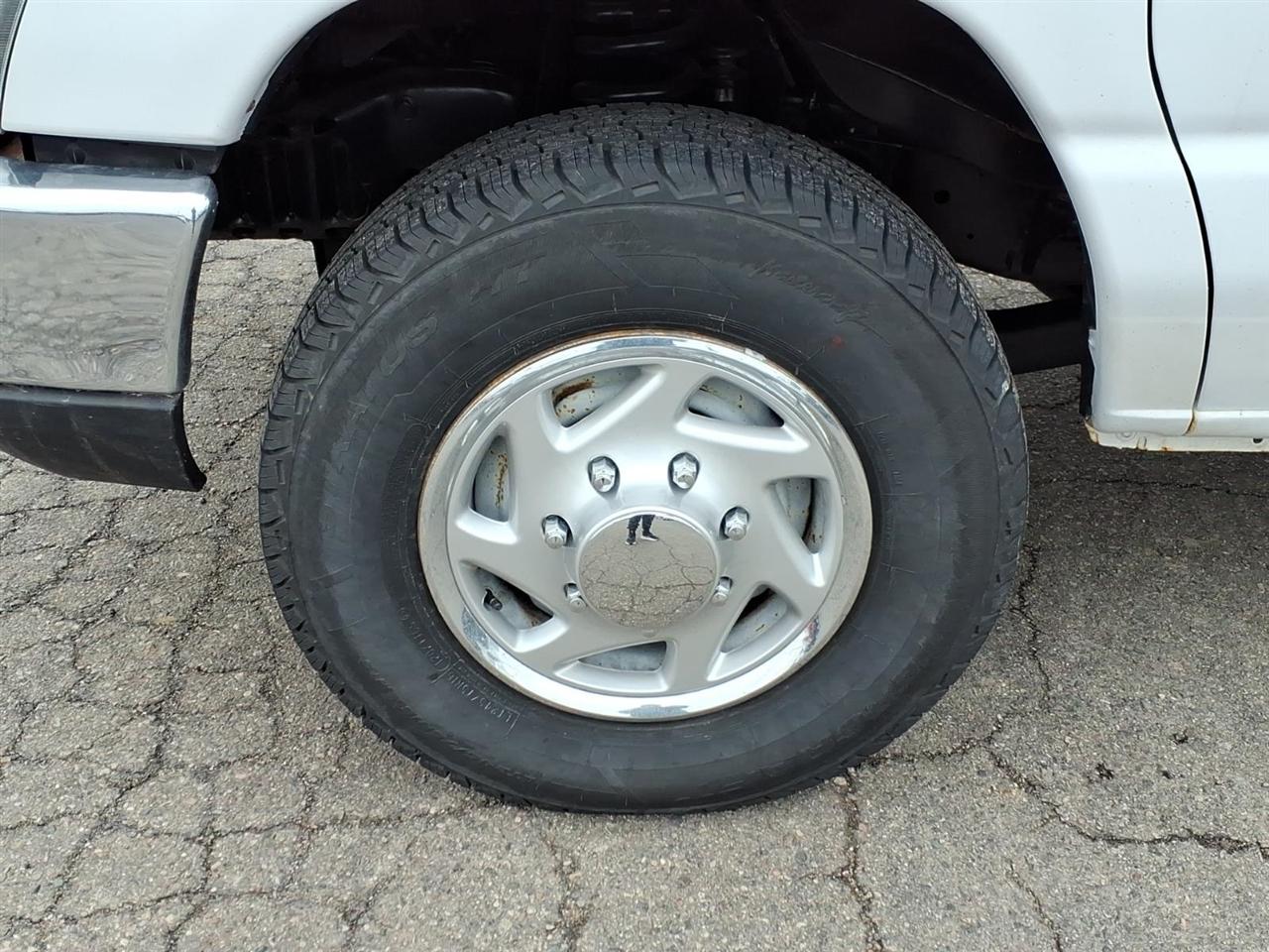 Ford Econoline Commercial Cutaway  2016